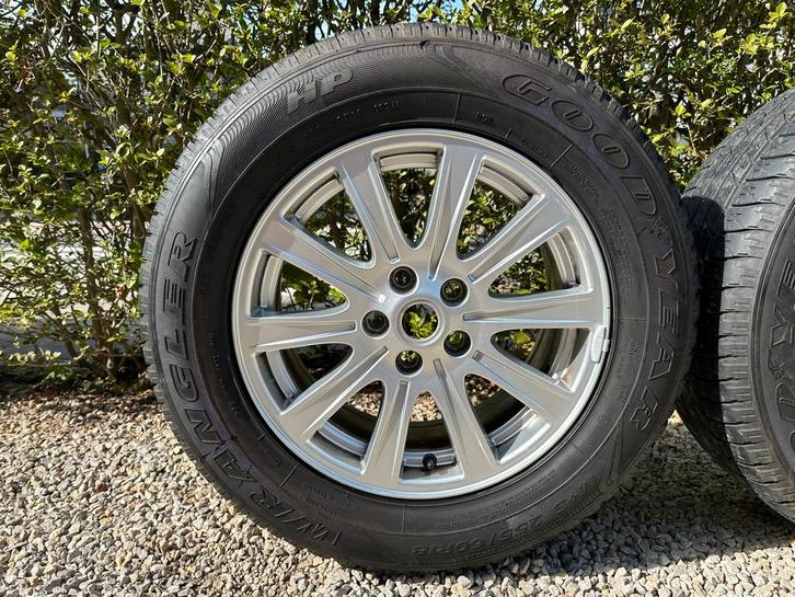 Velgen + banden Land Rover 4x 18 inch M+S, Auto-onderdelen, Banden en Velgen, Banden en Velgen, All Season, 18 inch, 255 mm, Terreinwagen