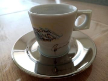 Panamarenko koffietasje met onderbordje – Hoorens Koffie, Enlèvement ou Envoi