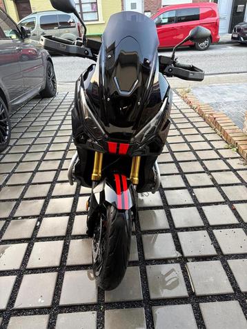 Honda xadv 750 automaat beschikbaar voor biedingen