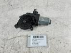MOTEUR LEVE VITRE ELECTRIQUE AVANT DROIT Fabia II Combi, Autos : Pièces & Accessoires, Mevr. I. Hauben, Utilisé, Skoda, Droite