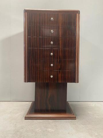 Art Deco commode in macassar beschikbaar voor biedingen