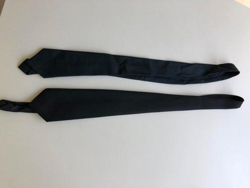 2 zwarte stropdassen, Vêtements | Hommes, Cravates, Comme neuf, Enlèvement ou Envoi