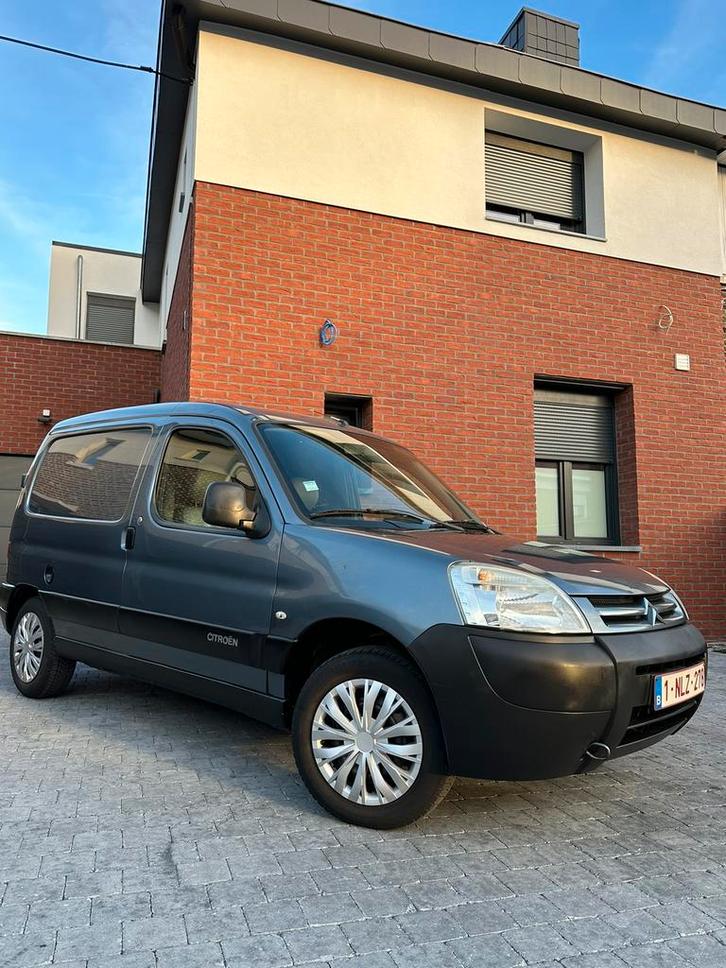 Citroen Berlingo 1.6HDI 160000km pret à immatriculer, Auto's, Bestelwagens en Lichte vracht, Particulier, ABS, Airbags, Boordcomputer