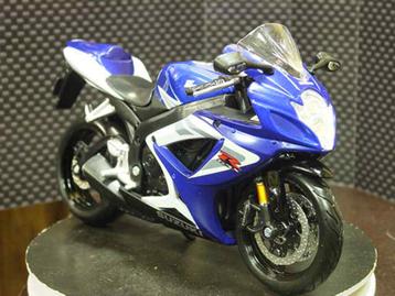 Suzuki GSX-R750 blue/wht 1:12 31153