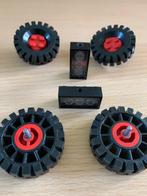 LEGO 4 Wiels, band 17 x 43 + Brick, 2 x 4 with Wheels old, Ophalen of Verzenden, Gebruikt, Losse stenen, Lego