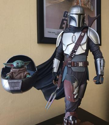 Statue Star Wars Mandalorian and Grogu Premium Format Mando beschikbaar voor biedingen