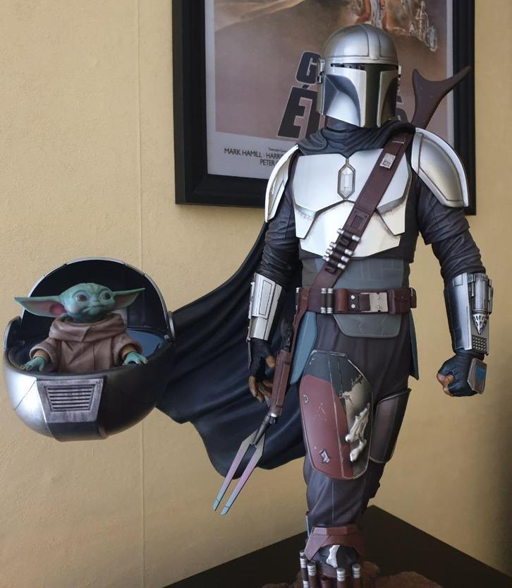 Statue Star Wars Mandalorian and Grogu Premium Format Mando, Verzamelen, Star Wars, Zo goed als nieuw, Beeldje of Buste, Ophalen