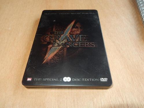 nr.1381 - Dvd: the gravedancers - 2 disc - steelbook - horr, Cd's en Dvd's, Dvd's | Horror, Vanaf 16 jaar, Ophalen of Verzenden