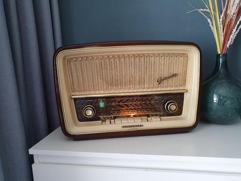 Telefunken Gavotte 8  optie Bluetooth, Antiek en Kunst, Antiek | Tv's en Audio, Ophalen of Verzenden