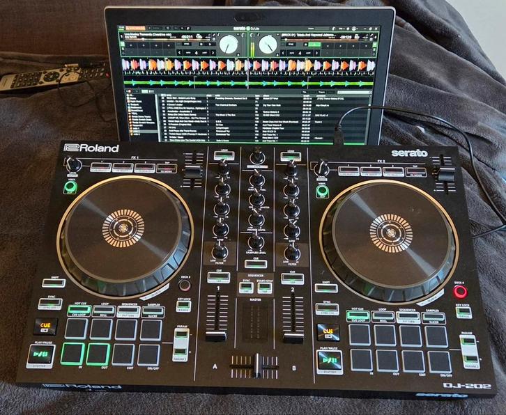 Roland DJ-202 dj set, als nieuw, Muziek en Instrumenten, Dj-sets en Draaitafels, Zo goed als nieuw, Dj-set, Overige merken, Ophalen