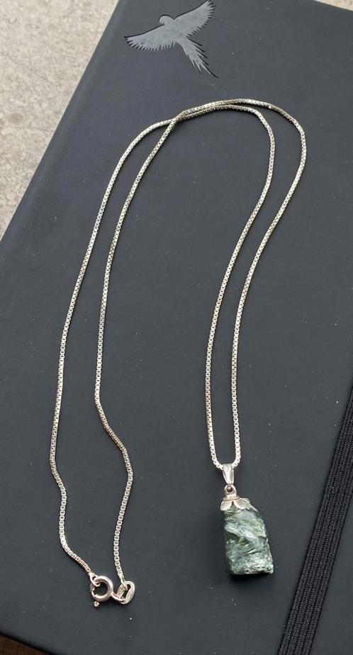 Chaîne en argent 925 et pendentif en Pierre Séraphinite, Handtassen en Accessoires, Kettingen, Zilver, Zilver, Ophalen of Verzenden