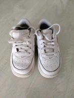 witte nike schoenen / sneakers maat 26, Gebruikt, Jongetje of Meisje, Overige typen, Ophalen of Verzenden