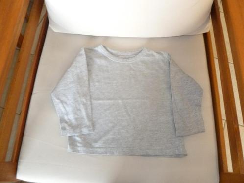 Afm omzeilen Fractie ② grijs t-shirt met lange mouwen maat 86 — Babykleding | Maat 86 — 2dehands