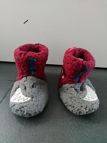 Winterpantoffels, maat 27/28 beschikbaar voor biedingen