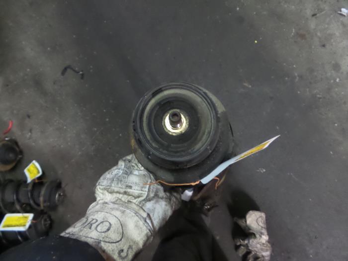 Schokdemperpoot rechts-voor van een Renault Clio, Auto-onderdelen, Ophanging en Onderstel, Renault, Gebruikt, 3 maanden garantie