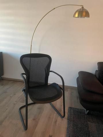Herman Miller Aeron stoel beschikbaar voor biedingen