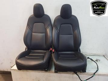 INTERIEUR Tesla Model 3 Sedan EV AWD (3D7) (01-2017/-), Auto-onderdelen, Interieur en Bekleding, Gebruikt, Overige automerken