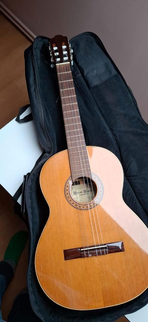 Handgemaakte klassieke gitaar. Momenteel linkshandig gestemd, Musique & Instruments, Instruments à corde | Guitares | Acoustiques