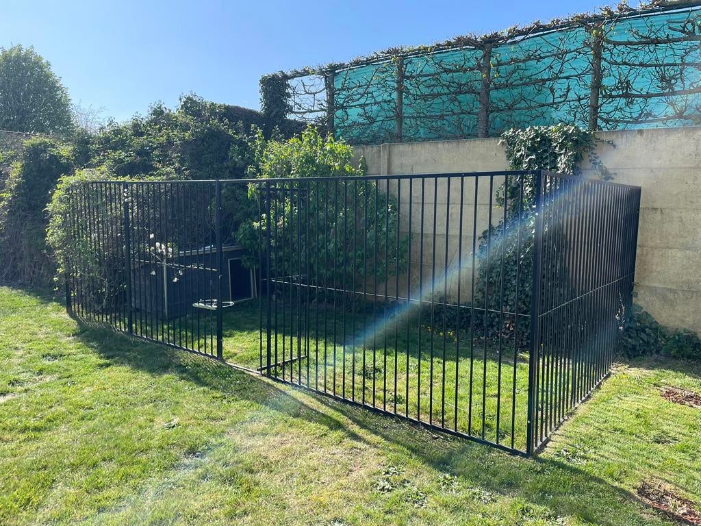 Grote hondenren, Dieren en Toebehoren, Hondenhokken, Ophalen, 100 cm of meer, Hondenhok, 110 cm of meer