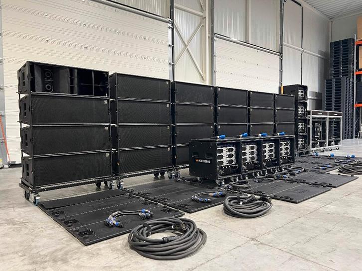 Martin Audio Synco line array: 24x W8LC 20x Lab.Gruppen/XTA, Audio, Tv en Foto, Luidsprekerboxen, Gebruikt, Complete surroundset