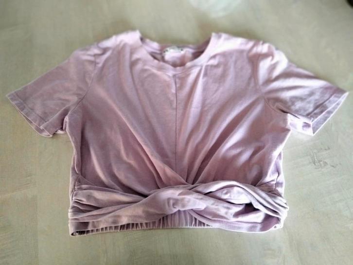 haut court lilas/haut court/chemise courte Zara Medium, Vêtements | Femmes, Tops, Comme neuf, Taille 38/40 (M), Violet, Manches courtes