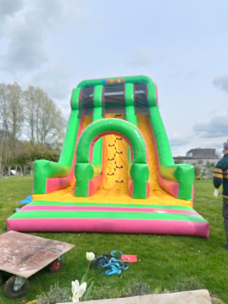 Springkasteel glijbaan, Ophalen