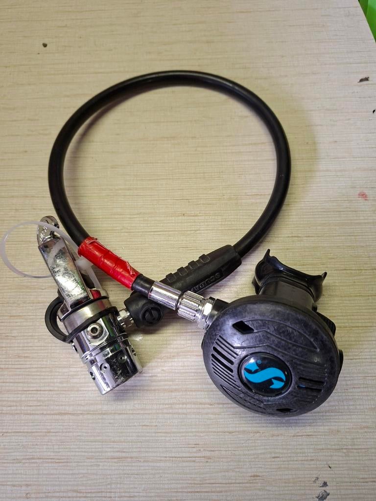 Zwembadontspanner Duiken, Ophalen