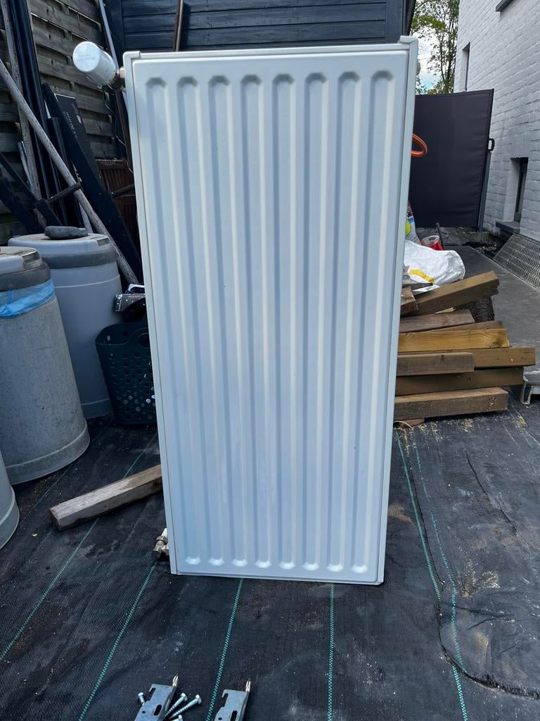 Paneelradiator met termostaat, Doe-het-zelf en Bouw, Verwarming en Radiatoren, Ophalen, Zo goed als nieuw
