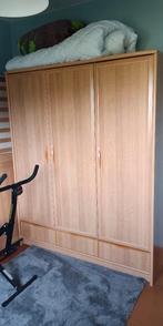 Tienerkamer: kast, bed, bureau, Ophalen, Zo goed als nieuw, Kast