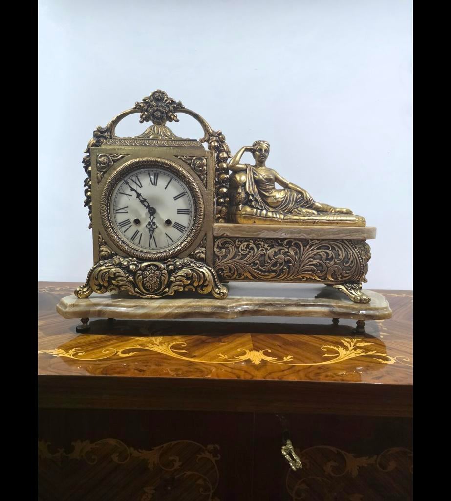 klok is vervaardigd uit koper 55 cm op 40 cm hoog, Enlèvement