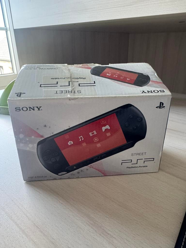 Playstation portable, PSP, Games en Spelcomputers, Ophalen, Zo goed als nieuw, Overige genres