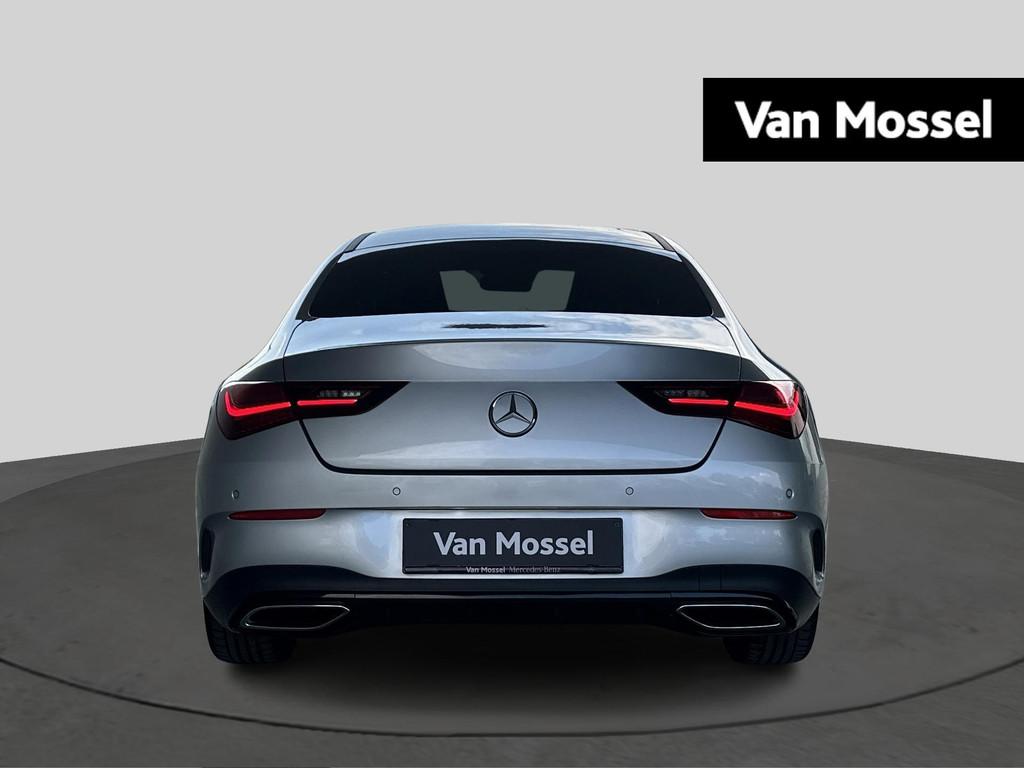 Mercedes-Benz CLA-Klasse 200 Star Edition + AMG + PANORAMISC, Autos, Mercedes-Benz, Electronic Stability Program (ESP), Achat