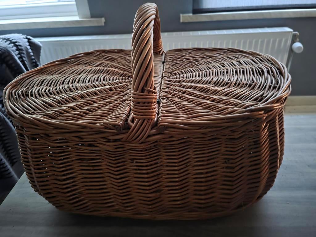 Picknickmand te koop, Ophalen