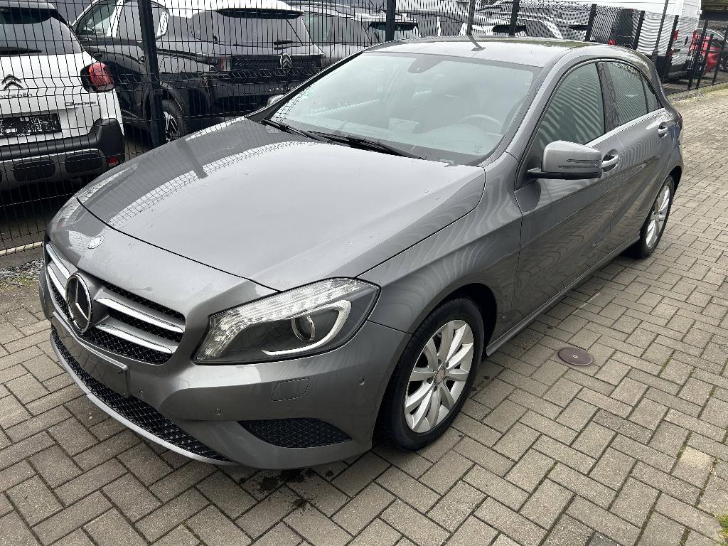 mercedes A180 cdi automaat, Auto's, Mercedes-Benz, Bedrijf, A-Klasse, ABS, Achteruitrijcamera, Airbags, Airconditioning, Alarm