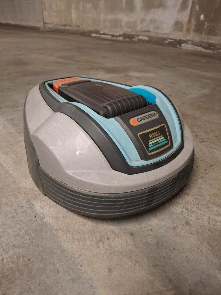 Robot grasmaaier Gardena, Tuin en Terras, Robotmaaiers, Ophalen