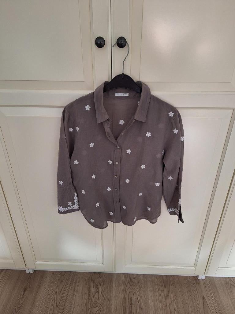 Heel heel mooi fijne speciaal bloesje dames, Nougat London, Kleding | Dames, Maat 38/40 (M), Bruin, Ophalen of Verzenden, Zo goed als nieuw