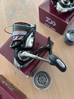 Daiwa ninja 4000A + extra spoel z.g.a.n., Enlèvement, Comme neuf, Moulinet