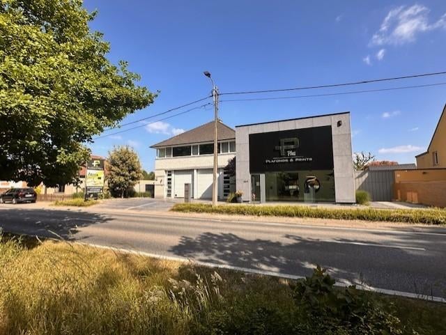 Te koop: handelsruimte/kantoor/ showroom + app. en opslagr.!, Immo, Maisons à vendre