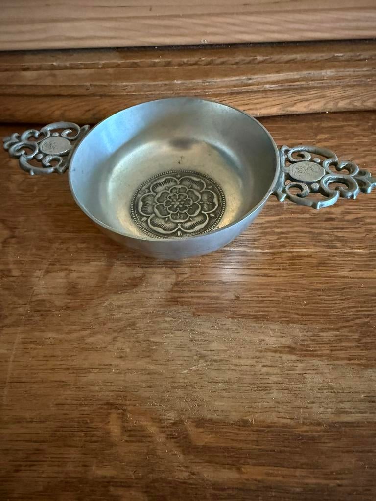 Schaaltje, Ophalen of Verzenden