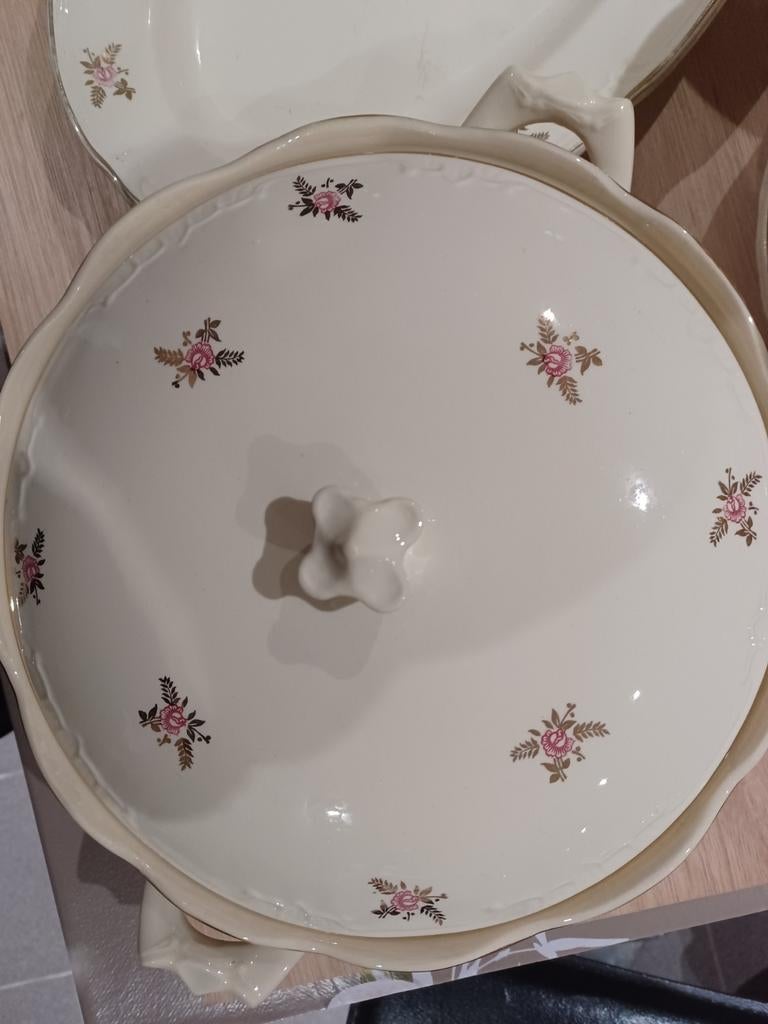 Service Boch brun, Antiquités & Art