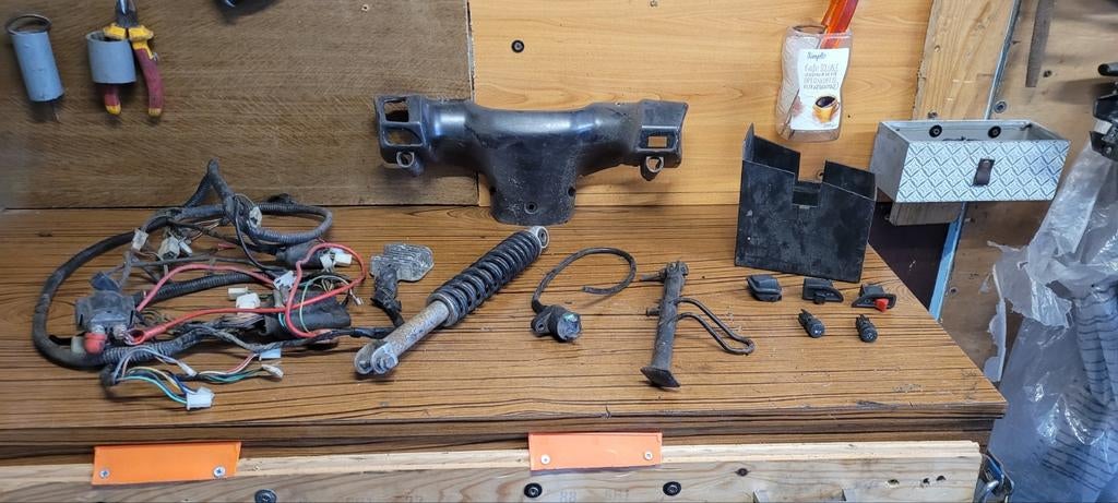 Lot de pièces Eurocka Trek, Vélos & Vélomoteurs, Pièces de cyclomoteur | Scooters, Enlèvement ou Envoi