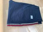 Marineblauwe Chino anti-fit maat 31/32 met mooie accentlijn, Ophalen of Verzenden, Zo goed als nieuw, Maat 48/50 (M), Blauw