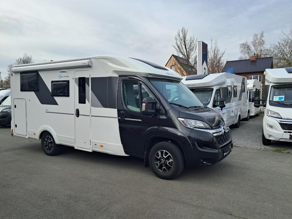 Adria Sun Living C65SL, Caravanes & Camping, 6 à 7 mètres, Entreprise, Fiat, Boîte manuelle