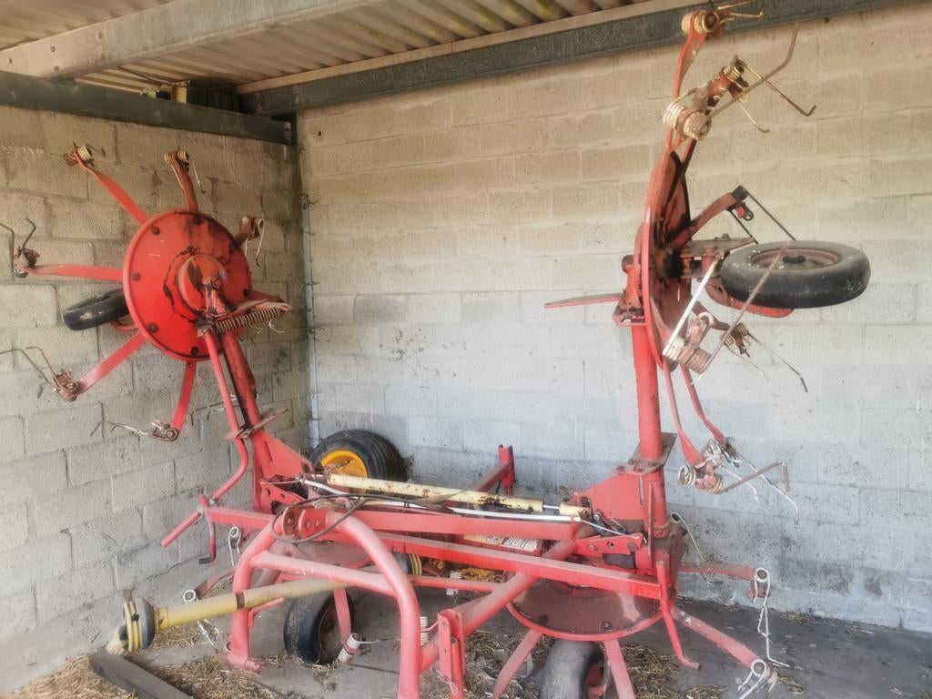 Lely  lotus hooimachine 6 meter, Zakelijke goederen, Ophalen