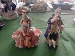 Set - 2 x porseleinen beeldjes (stijl Capodimonte in Napels), Antiek en Kunst, Ophalen