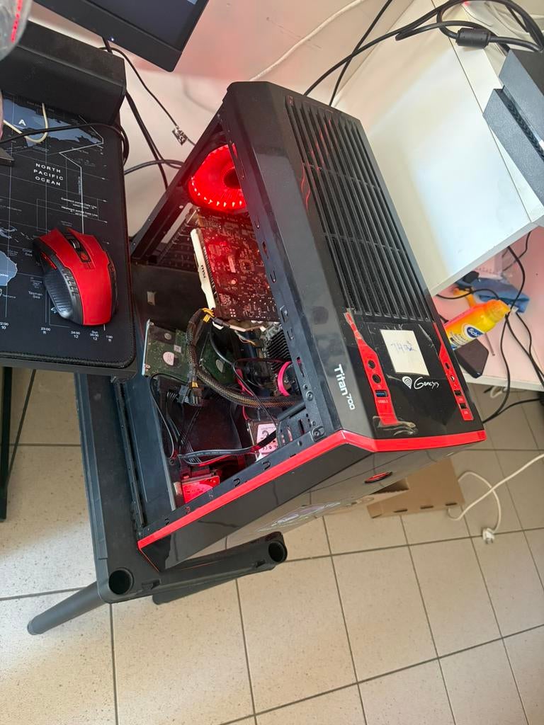 Msi desktop, 32 GB, Zo goed als nieuw, Gaming, HDD