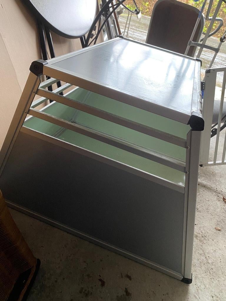 Hondenbench auto, Ophalen, Gebruikt