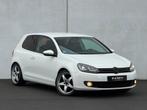 VW GOLF 6 COUPÉ - 1.6i EURO5 • VERLAAGD • SPORTUITLAAT, Auto's, Voorwielaandrijving, Stof, 4 cilinders, Wit