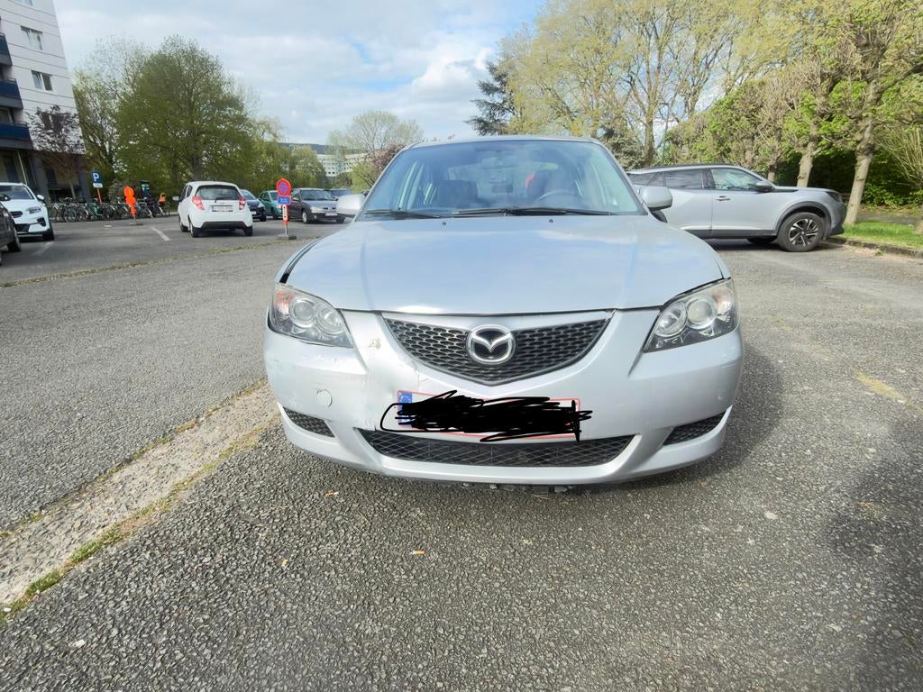 Mazda 3 - dommages - offre/exportation, Argent ou Gris, Achat, USB, Bleu