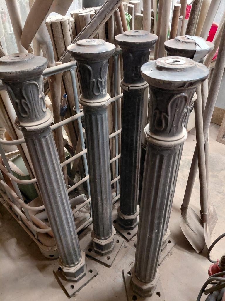 Gietijzer palen, Ophalen